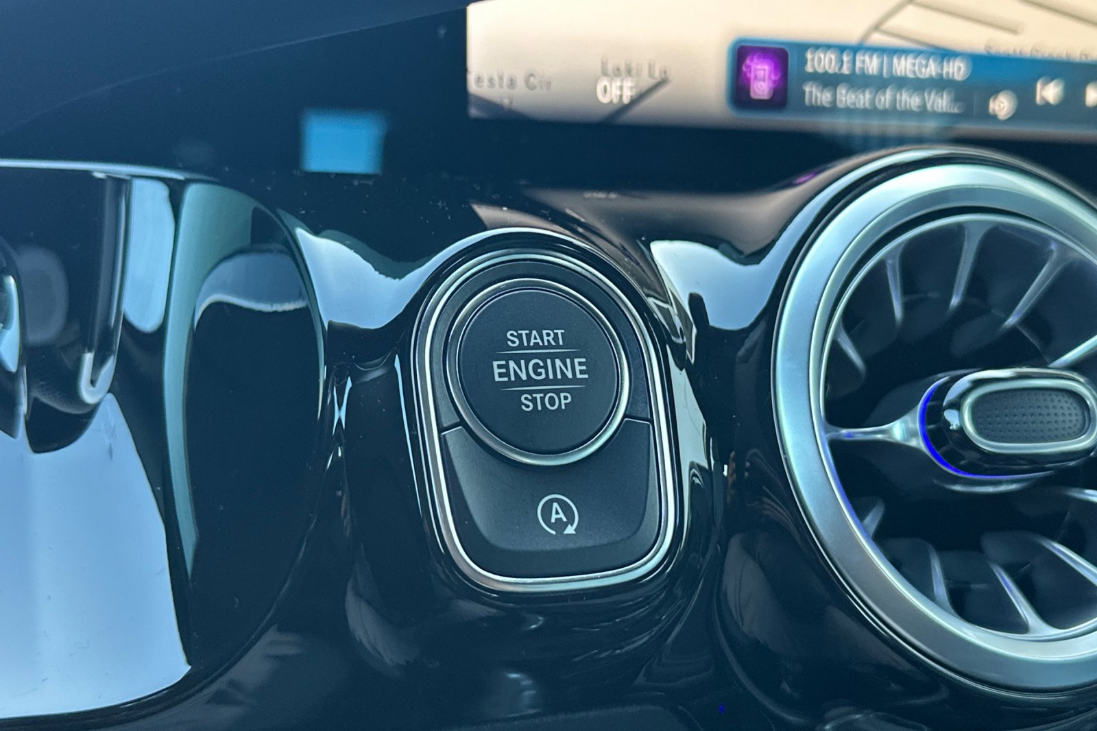 New 2026 Mercedes-Benz GLA 35 AMG 4MATIC image 23