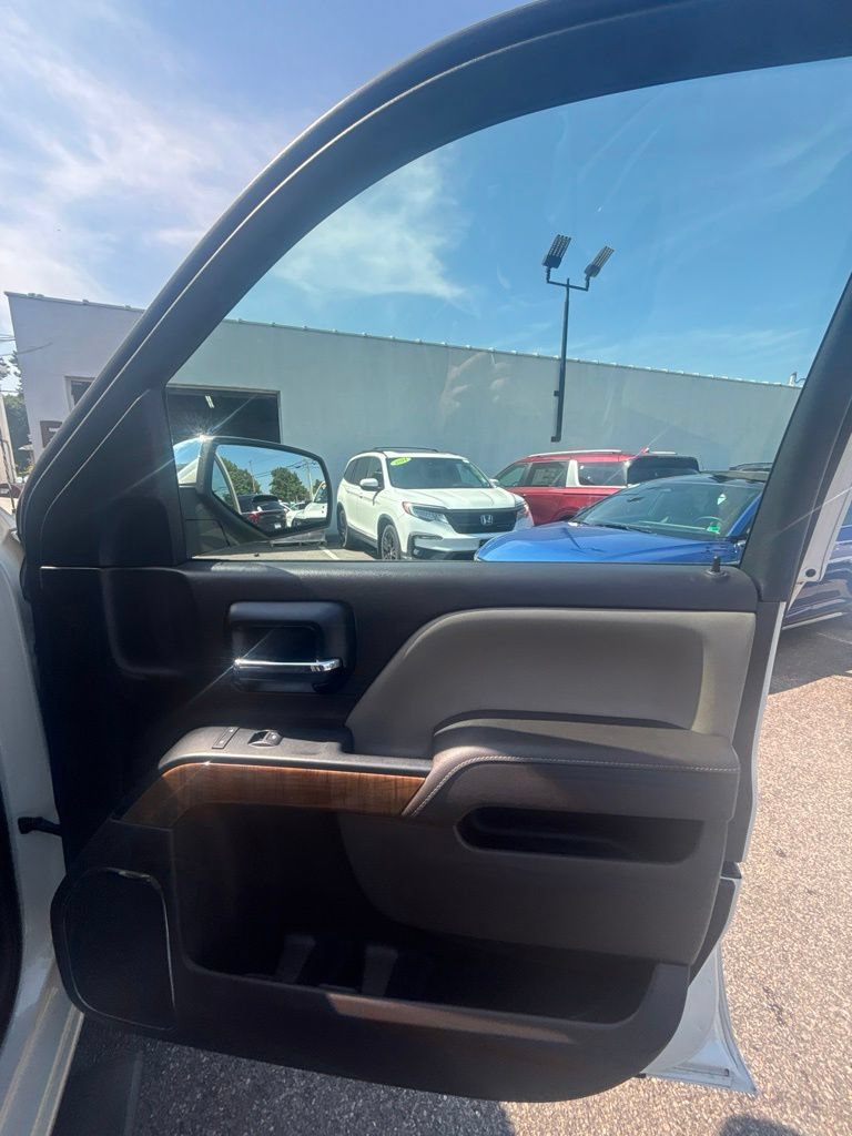 Used 2014 GMC Sierra 1500 SLT w/ Driver Alert Package AWD/4WD image 22