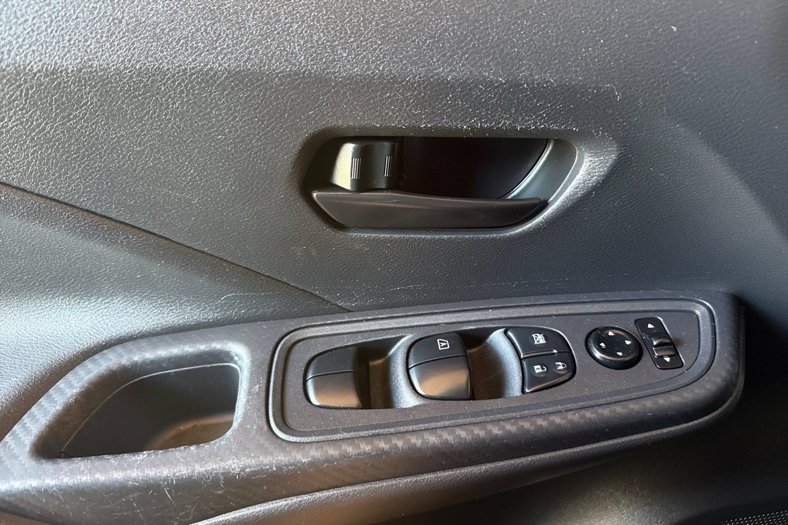 Used 2024 Nissan Versa S w/ S Plus Package FWD image 12