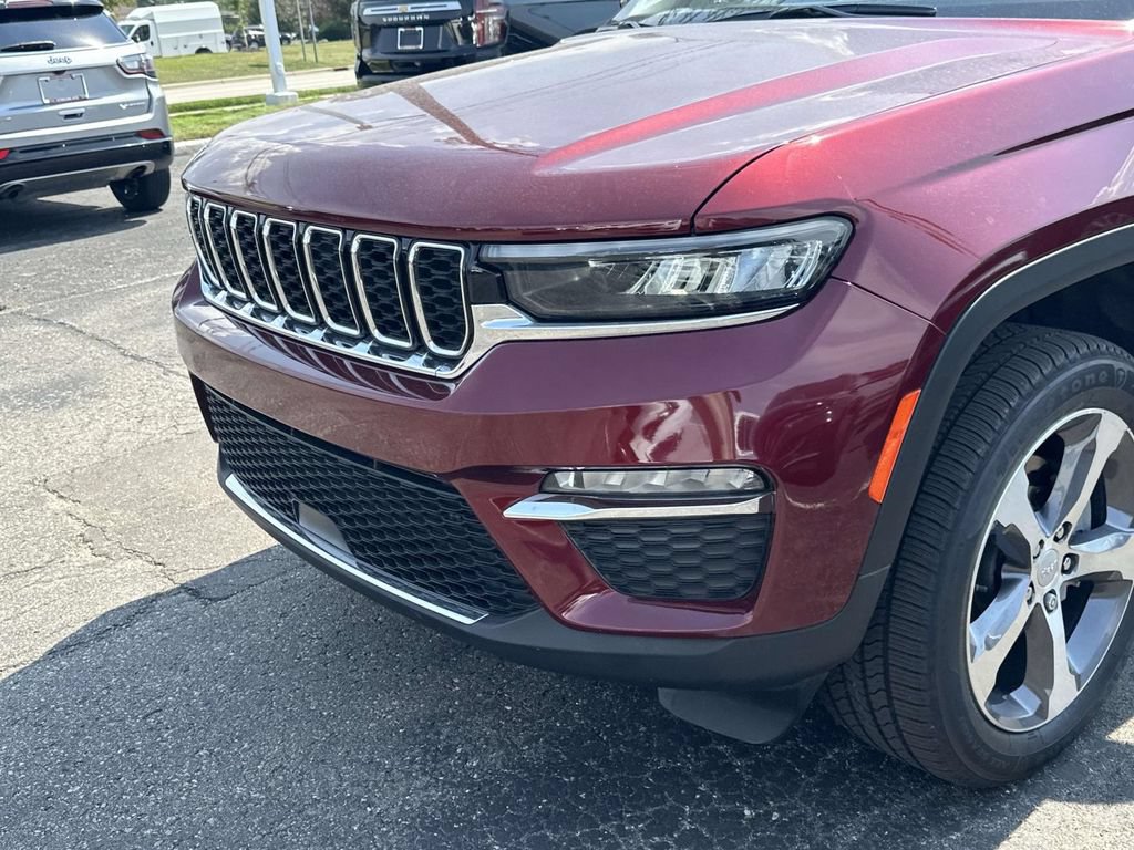 Used 2023 Jeep Grand Cherokee 4WD 4xe image 8
