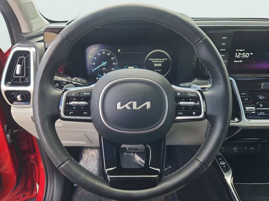 Certified 2023 Kia Sorento SX Prestige w/ Panoramic Sunroof Package AWD/4WD image 32