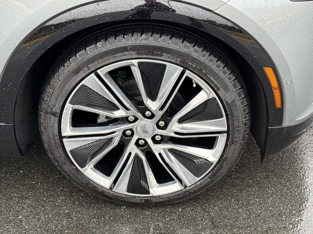 Certified 2024 Cadillac Lyriq Luxury image 9