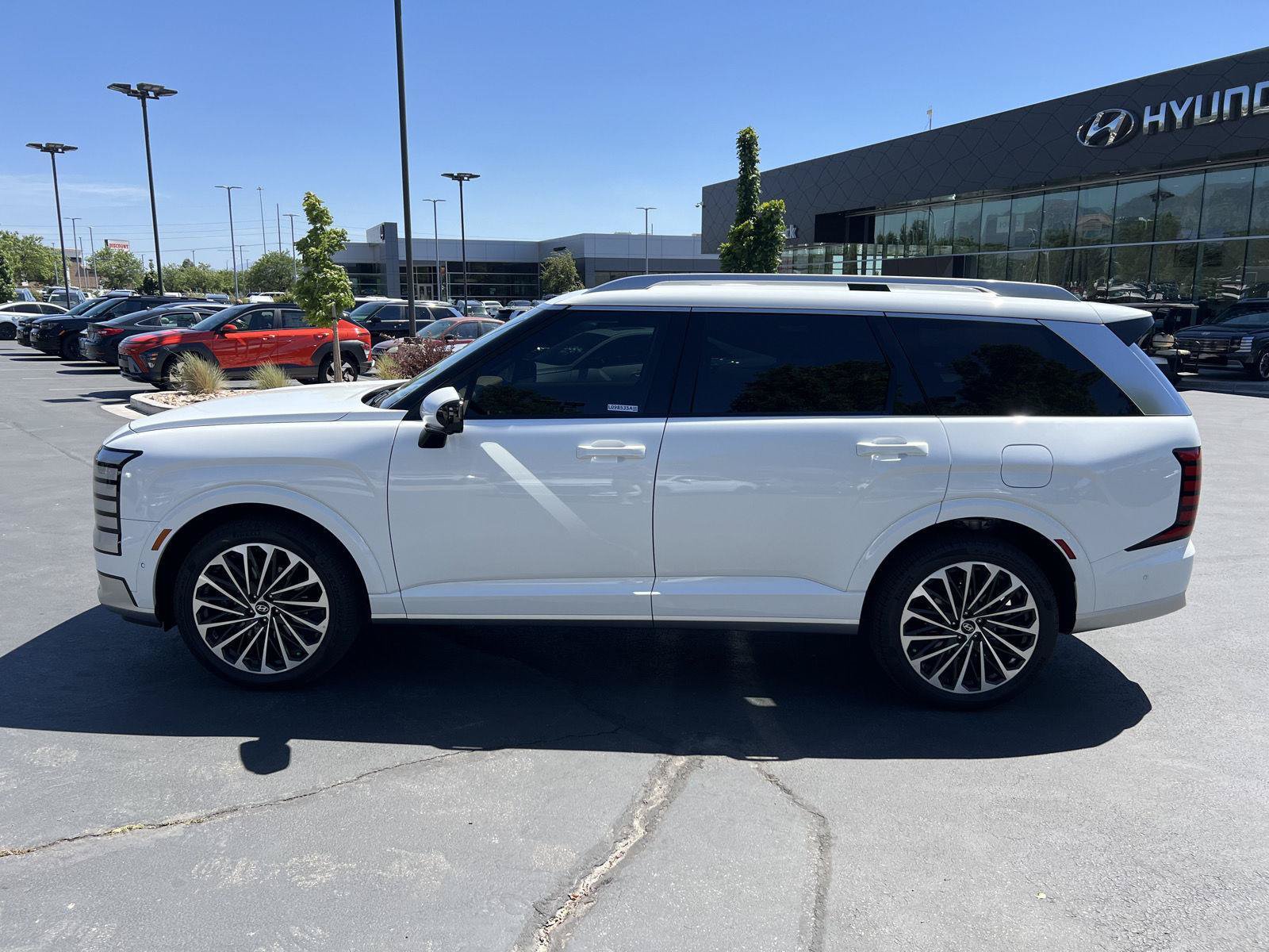 Certified 2026 Hyundai Palisade Calligraphy AWD/4WD image 12