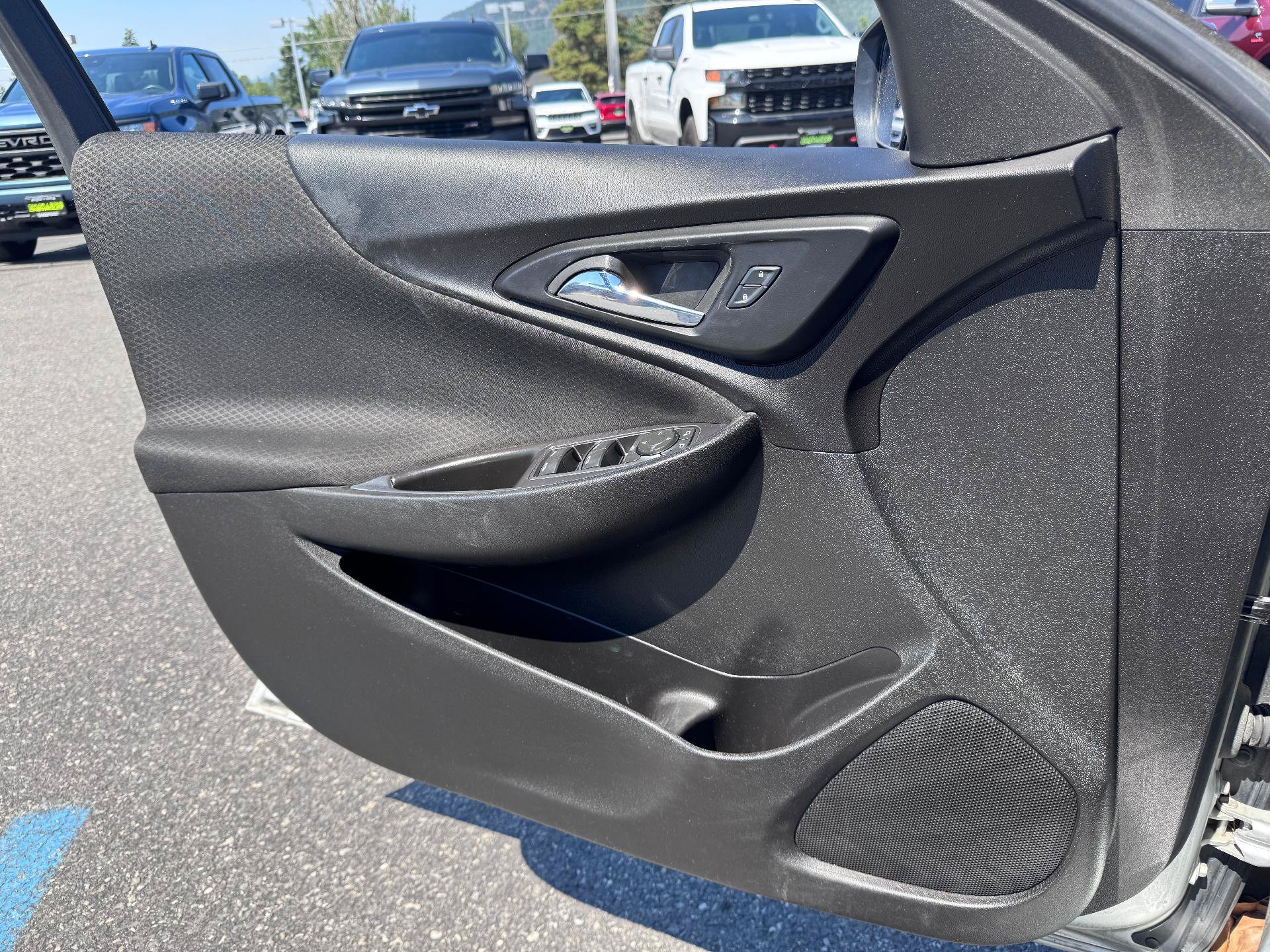 Used 2016 Chevrolet Malibu LT FWD image 25