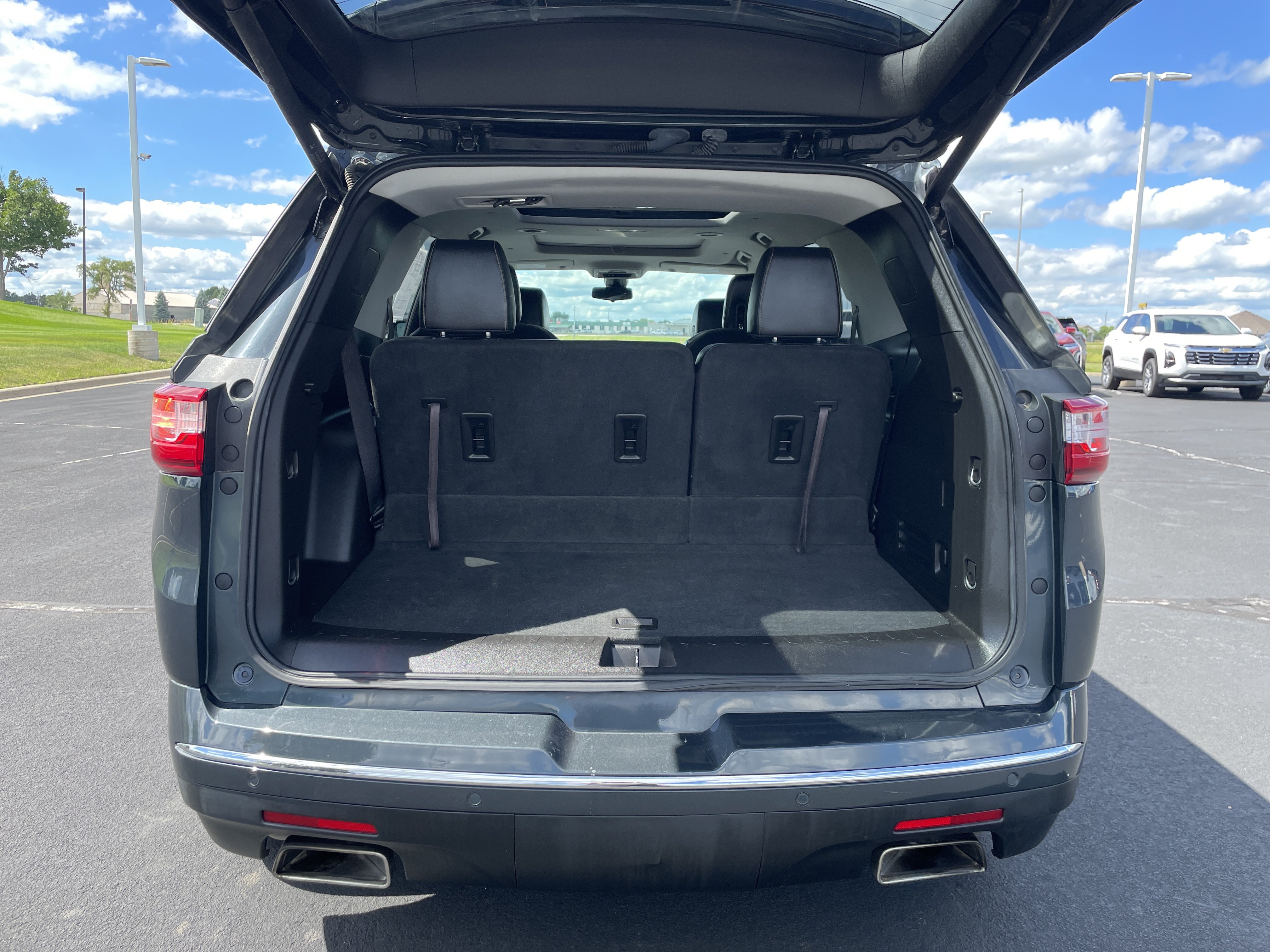 Used 2018 Chevrolet Traverse Premier w/ LPO, Floor Liner Package AWD/4WD image 5