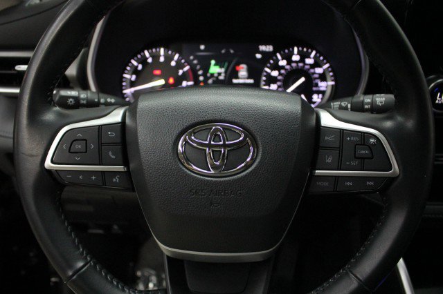 Used 2022 Toyota Highlander XLE image 10