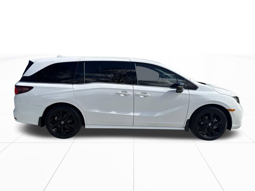 Certified 2024 Honda Odyssey Sport image 8