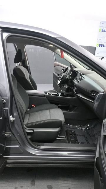 Used 2023 Nissan Rogue SV AWD/4WD image 17