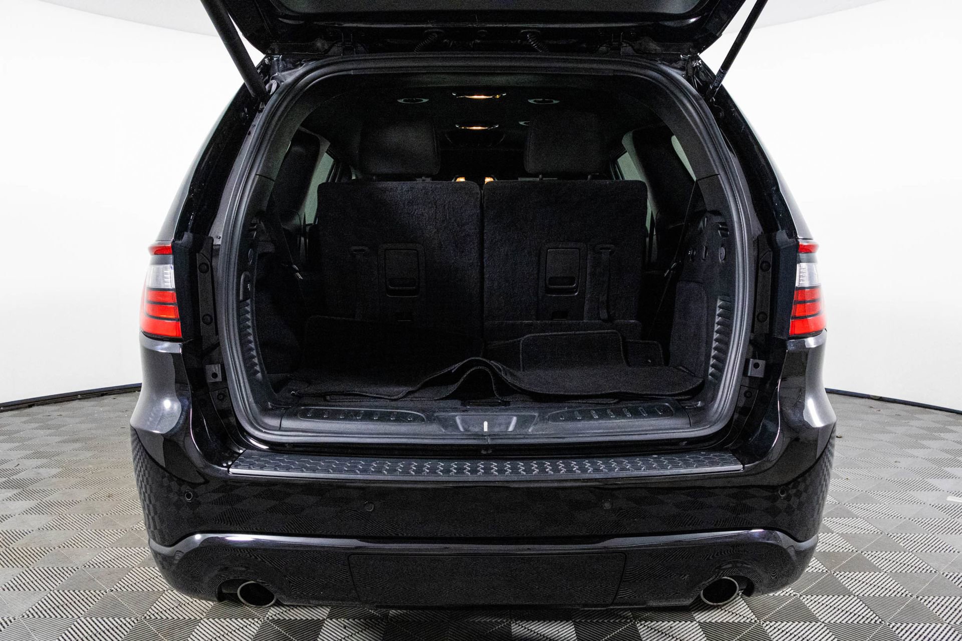 Used 2025 Dodge Durango GT AWD/4WD image 34