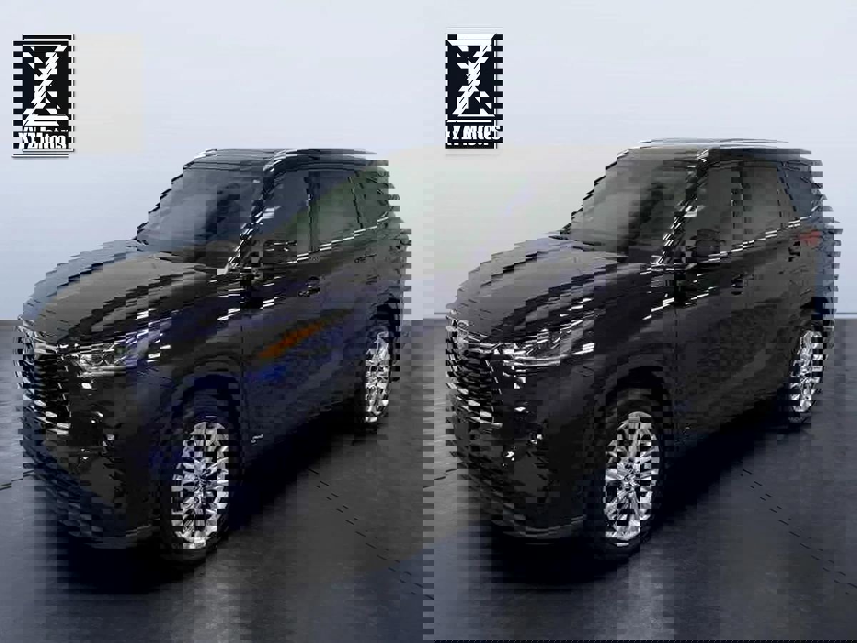 Used 2023 Toyota Highlander Limited