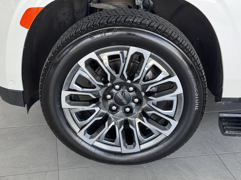 Certified 2023 GMC Yukon Denali Ultimate AWD/4WD image 4