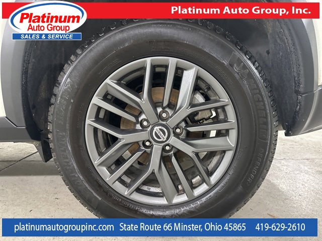 Used 2021 Nissan Rogue S image 40