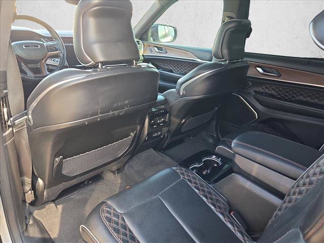 Used 2021 Jeep Grand Cherokee L Summit w/ Luxury Tech Group V AWD/4WD image 8