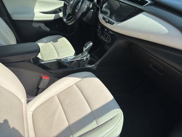 Used 2020 Buick Encore GX Essence FWD image 39