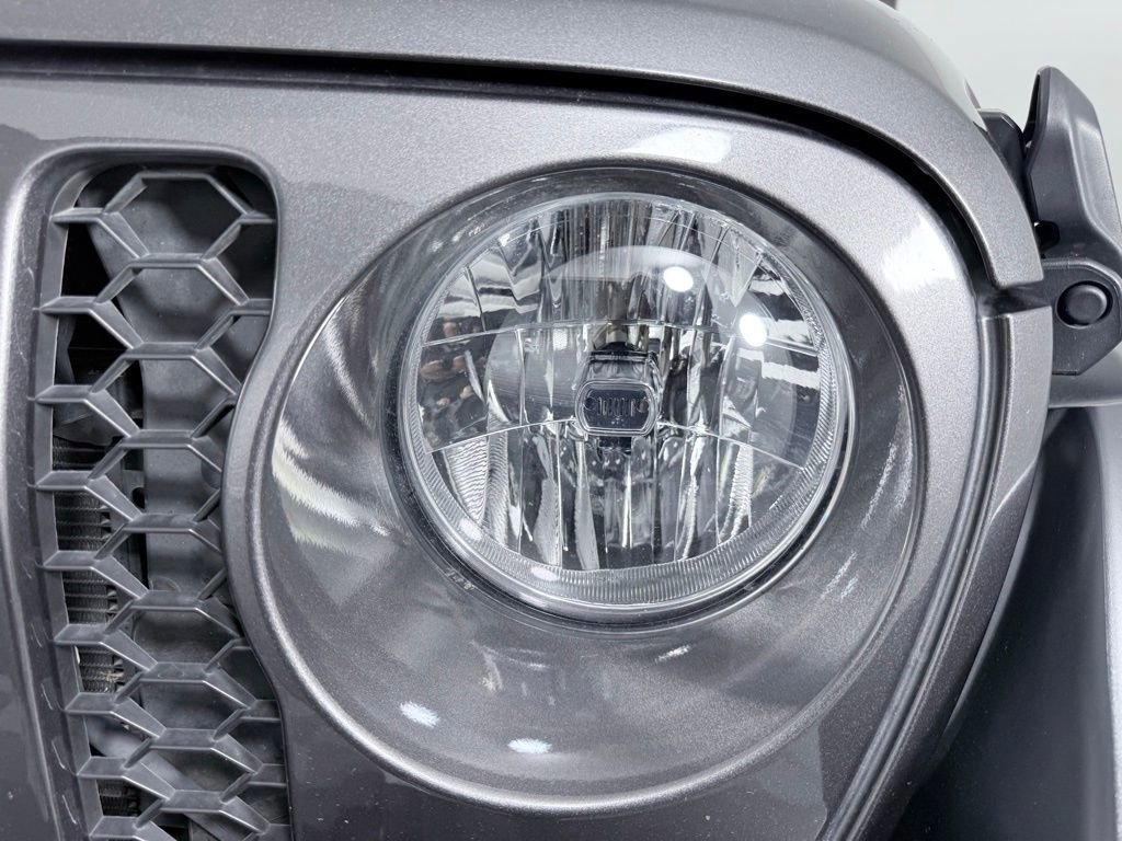 Used 2024 Jeep Wrangler Sport S image 26