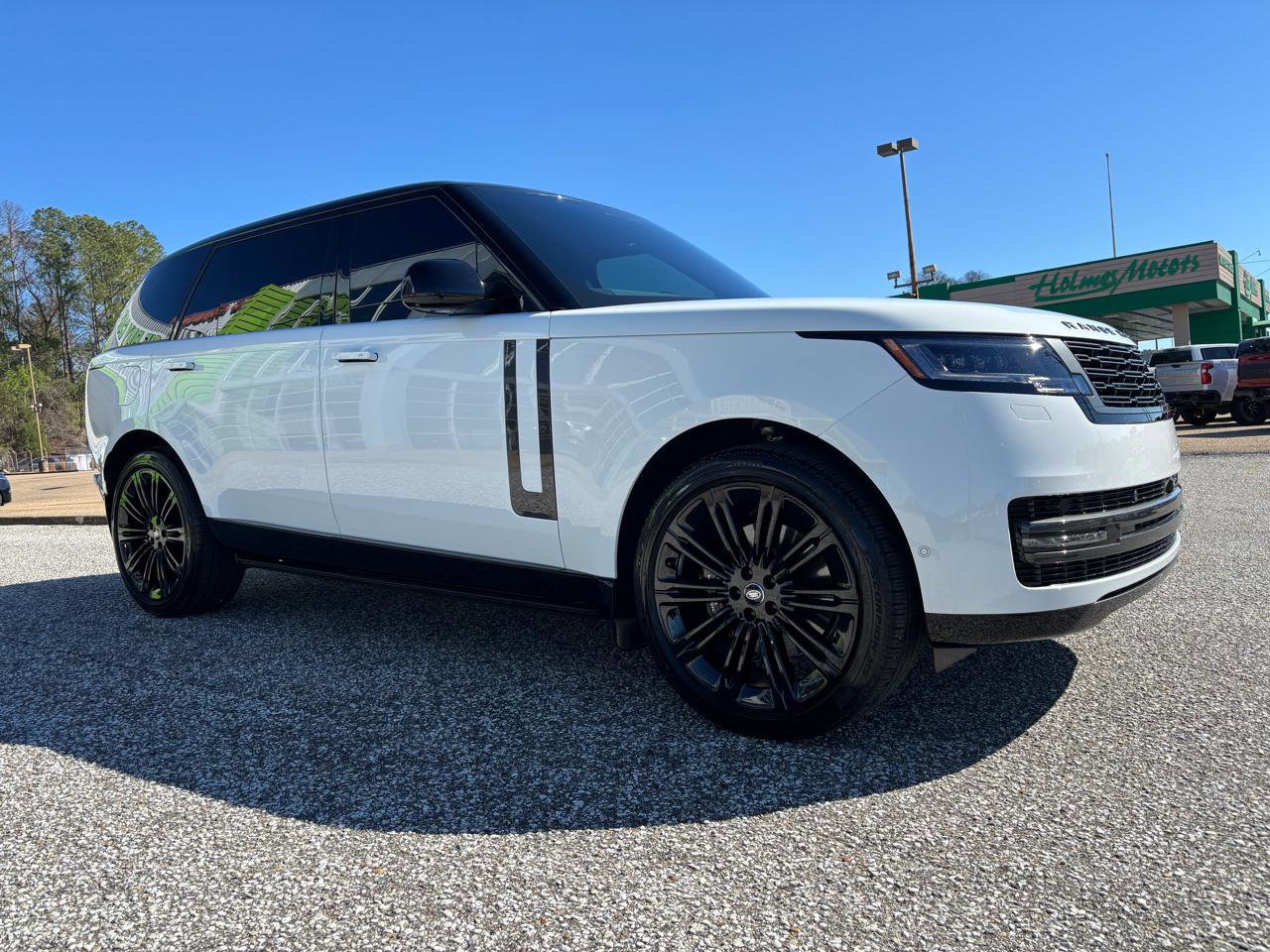 Used 2025 Land Rover Range Rover Long Wheelbase SE image 12