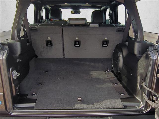 Used 2024 Jeep Wrangler Unlimited Rubicon 4xe w/ Capability Package image 6