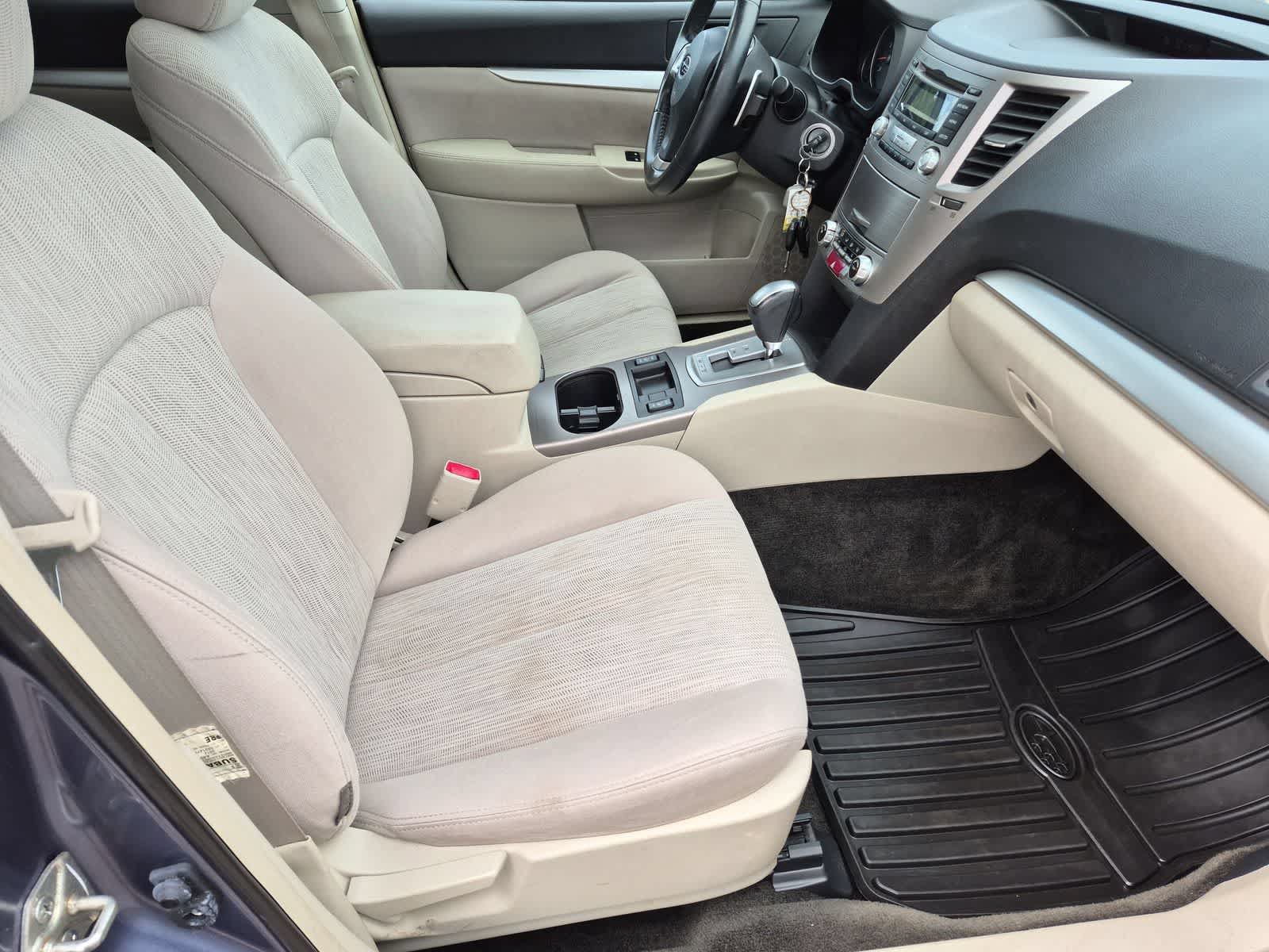 Used 2013 Subaru Outback 2.5i Premium AWD/4WD image 23