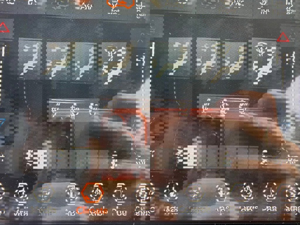 Used 2022 Jeep Cherokee Trailhawk w/ Premium Leather Package image 25