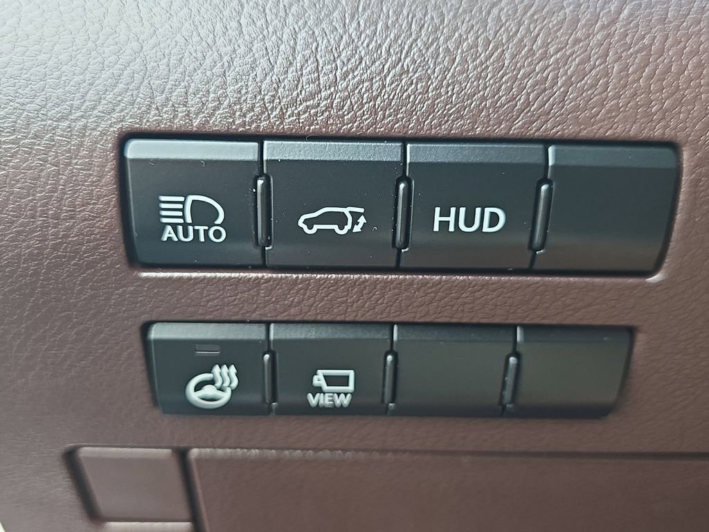 Used 2018 Lexus RX 350L Luxury w/ Accessory Package FWD image 34