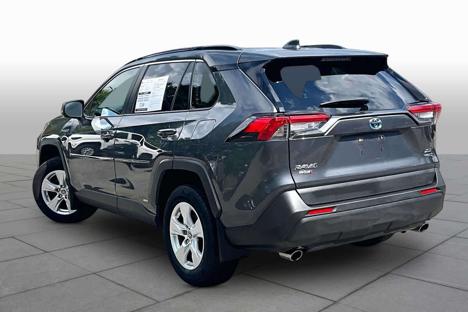 Used 2019 Toyota RAV4 XLE w/ Convenience Package AWD/4WD image 12