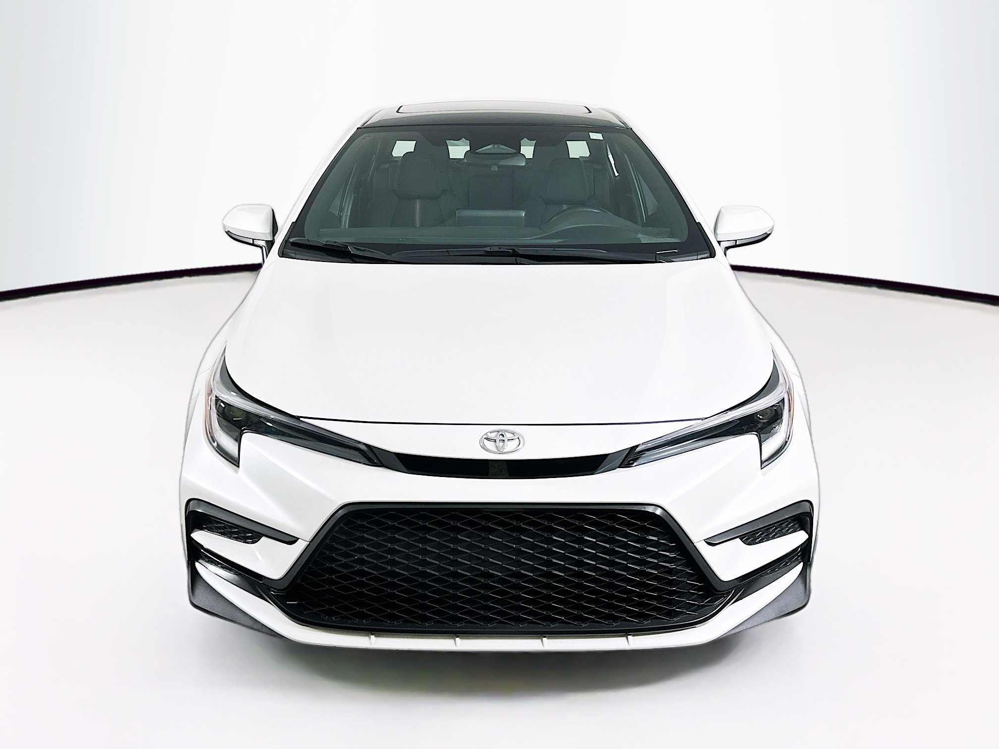 Used 2023 Toyota Corolla SE w/ SE Premium Package image 2