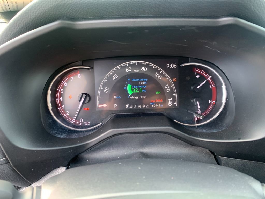 Used 2023 Toyota RAV4 LE AWD/4WD image 29