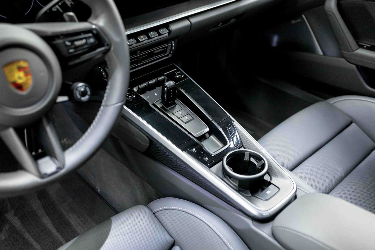 Used 2022 Porsche 911 Turbo S AWD/4WD image 88
