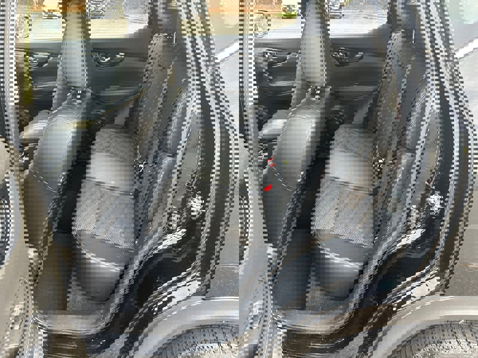 Used 2021 Nissan Rogue Sport SV w/ Technology Package image 20