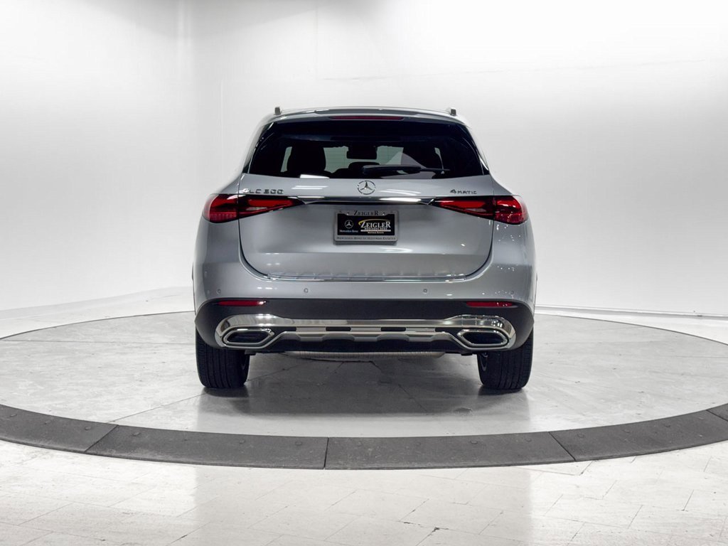 Used 2024 Mercedes-Benz GLC 300 4MATIC image 30