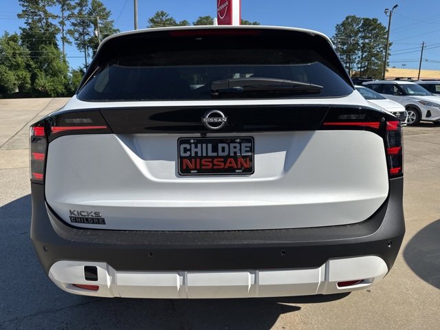 New 2025 Nissan Kicks SV image 7