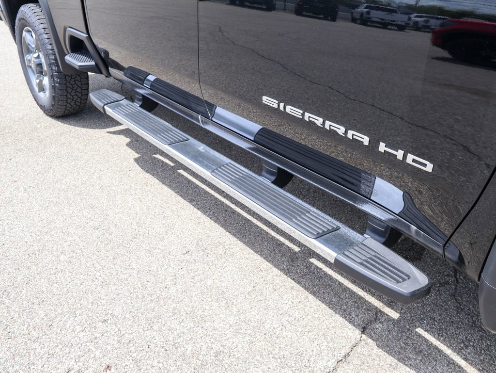 New 2026 GMC Sierra 3500 SLT w/ SLT Premium Package AWD/4WD image 7