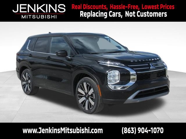 New 2025 Mitsubishi Outlander SE