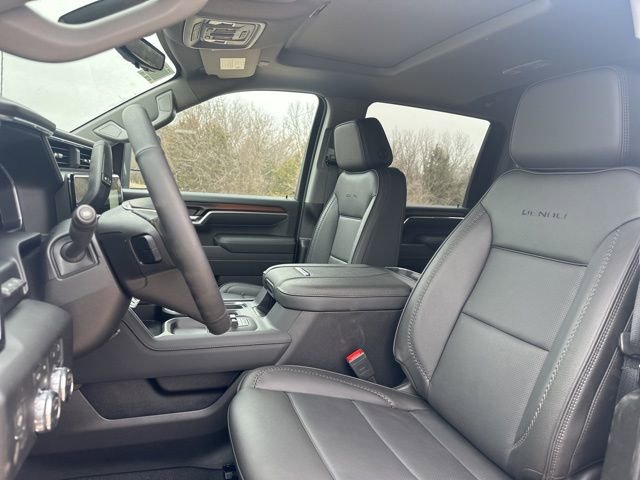 Used 2026 GMC Sierra 2500 Denali w/ Technology Package image 8