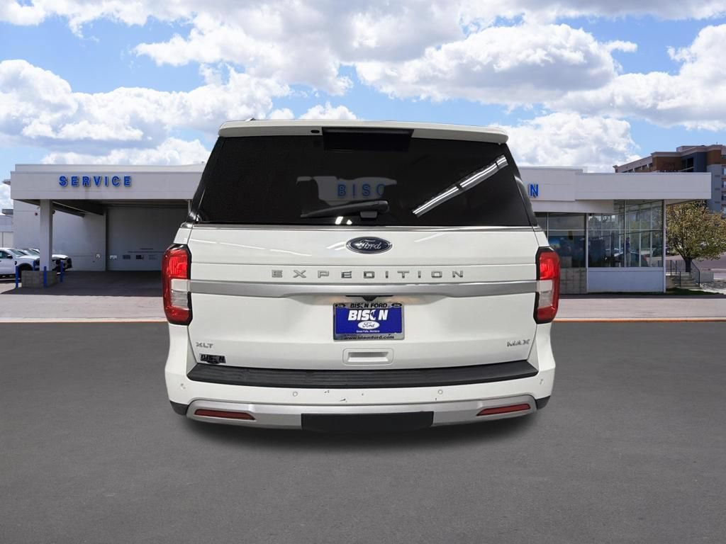 Used 2022 Ford Expedition Max XLT AWD/4WD image 4