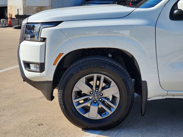 Used 2025 Nissan Frontier SV w/ SV Convenience Package RWD image 15