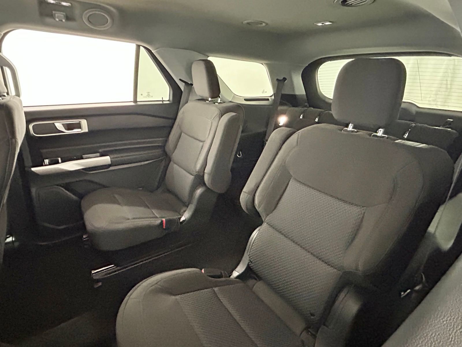 Used 2023 Ford Explorer XLT w/ Class IV Trailer Tow Package image 32