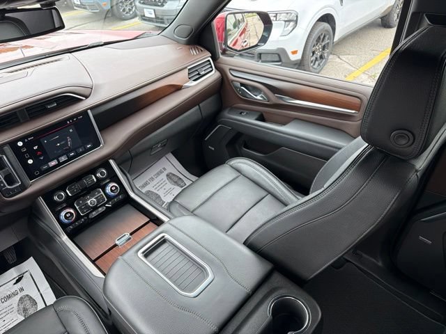 Used 2022 GMC Yukon XL Denali w/ Max Trailering Package AWD/4WD image 19