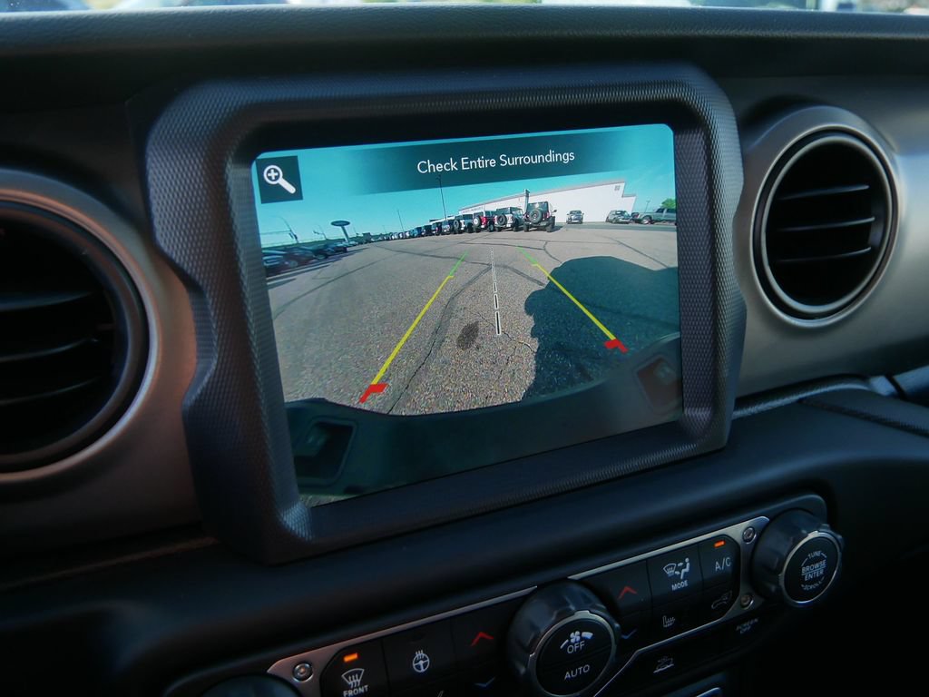 Used 2021 Jeep Gladiator Sport AWD/4WD image 30