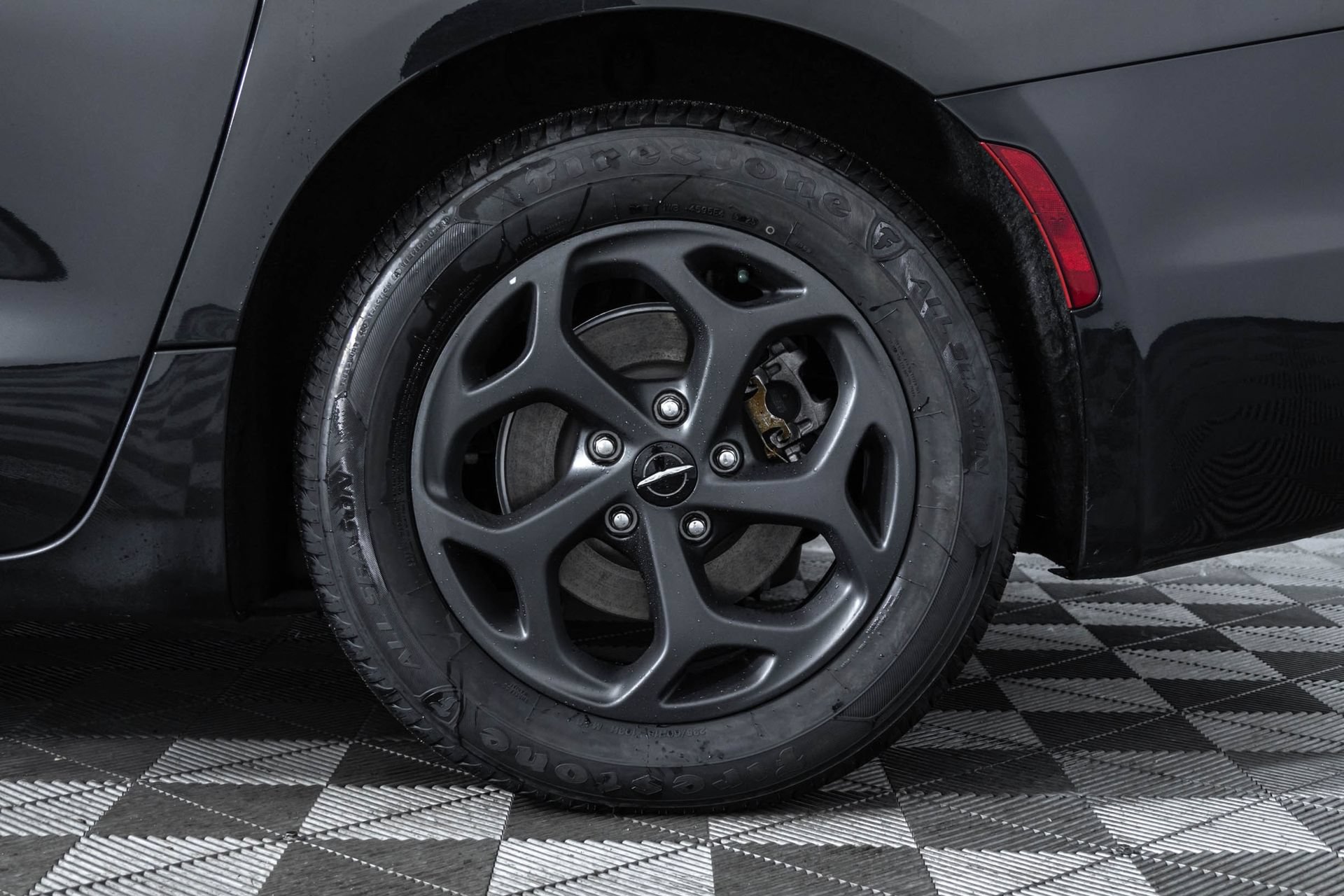 Used 2022 Chrysler Pacifica Touring-L w/ Uconnect Theater Family Group FWD image 50