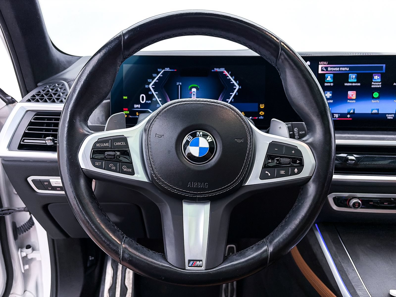 Used 2023 BMW X7 xDrive40i w/ M Sport Package AWD/4WD image 33