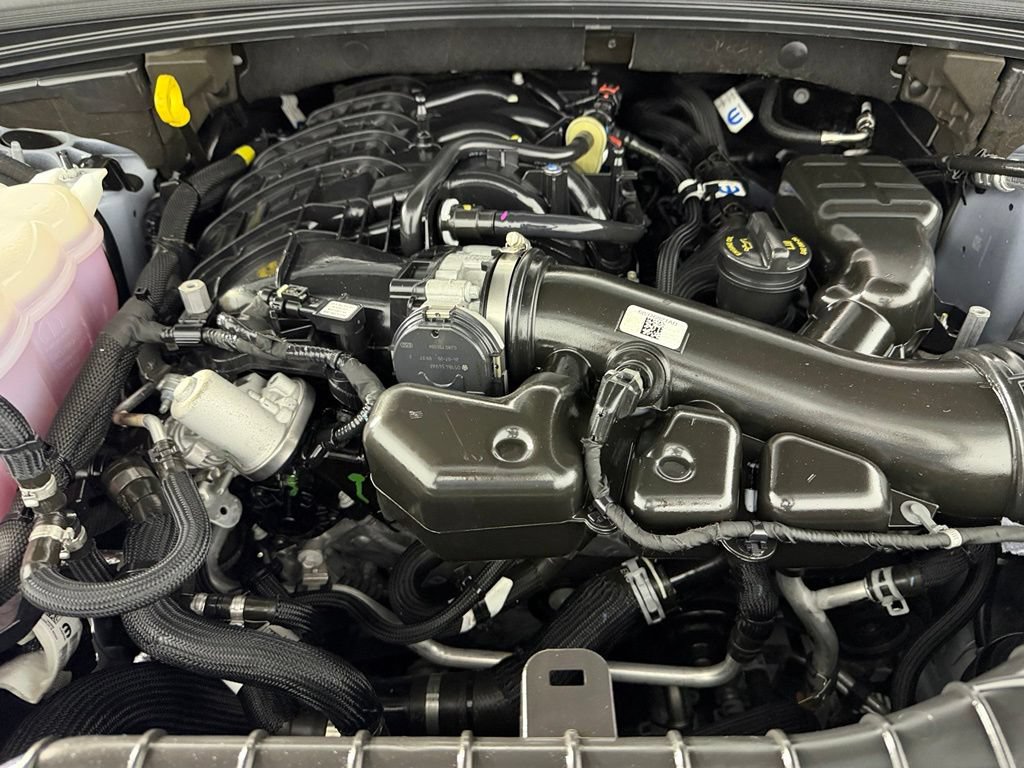 Used 2024 Jeep Grand Cherokee L Altitude RWD image 24