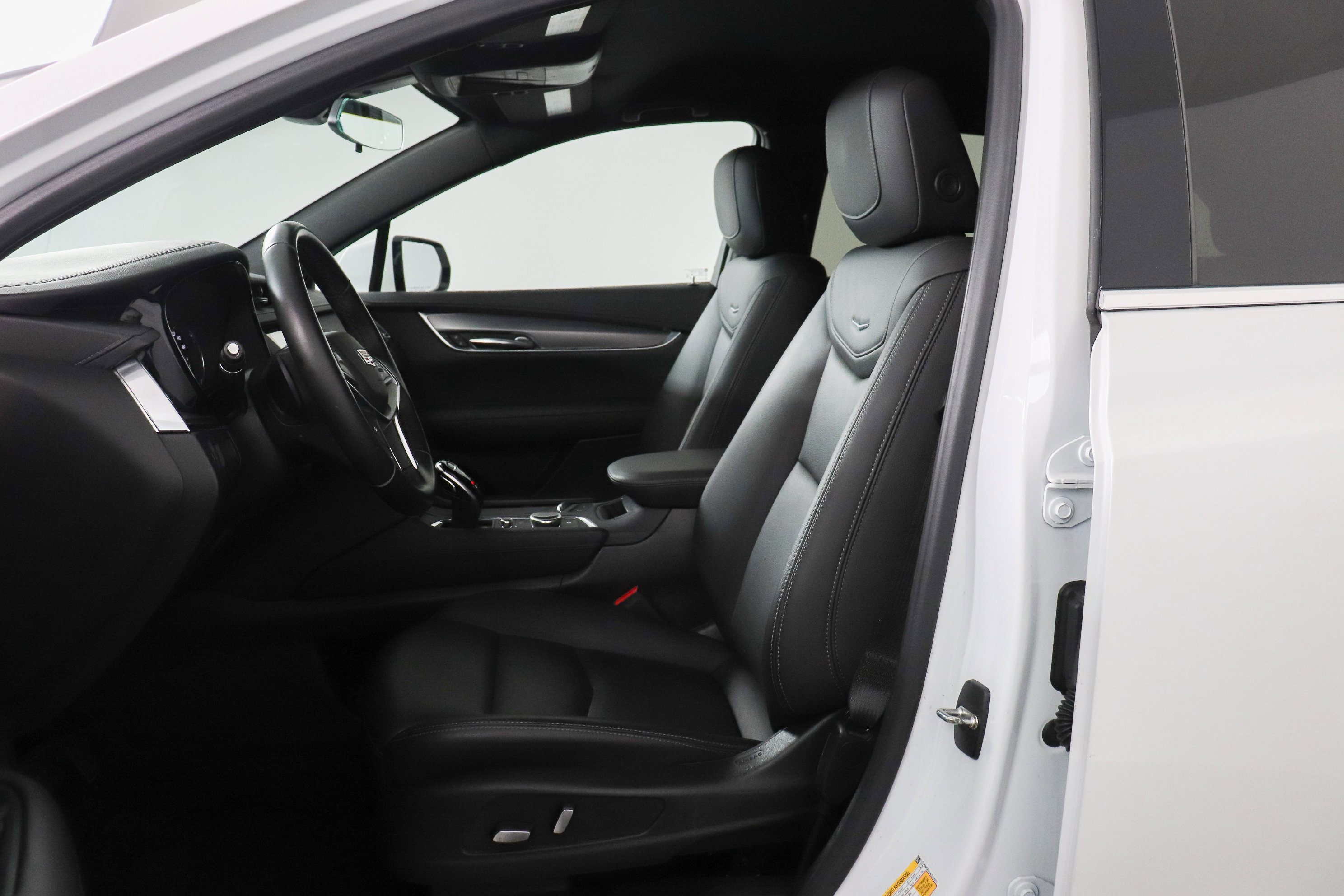 Used 2022 Cadillac XT5 Luxury AWD/4WD image 13