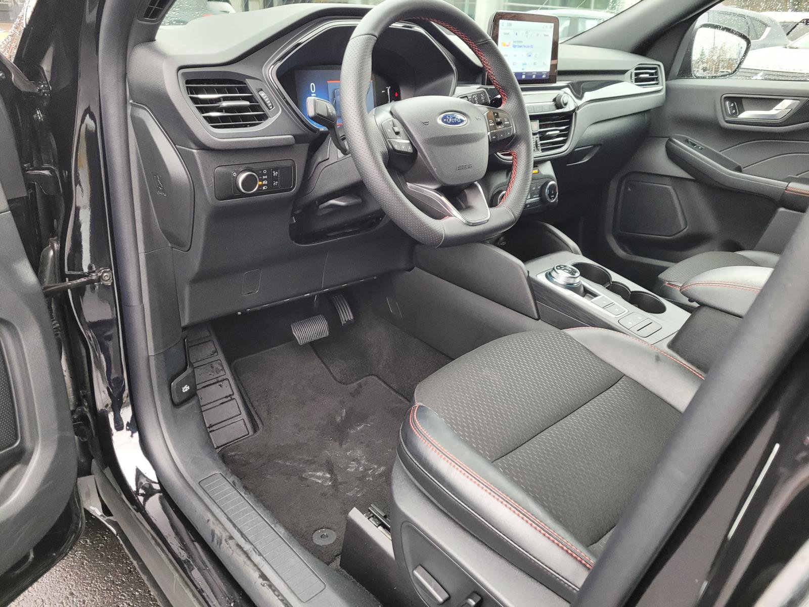 Used 2025 Ford Escape ST-Line AWD/4WD image 11