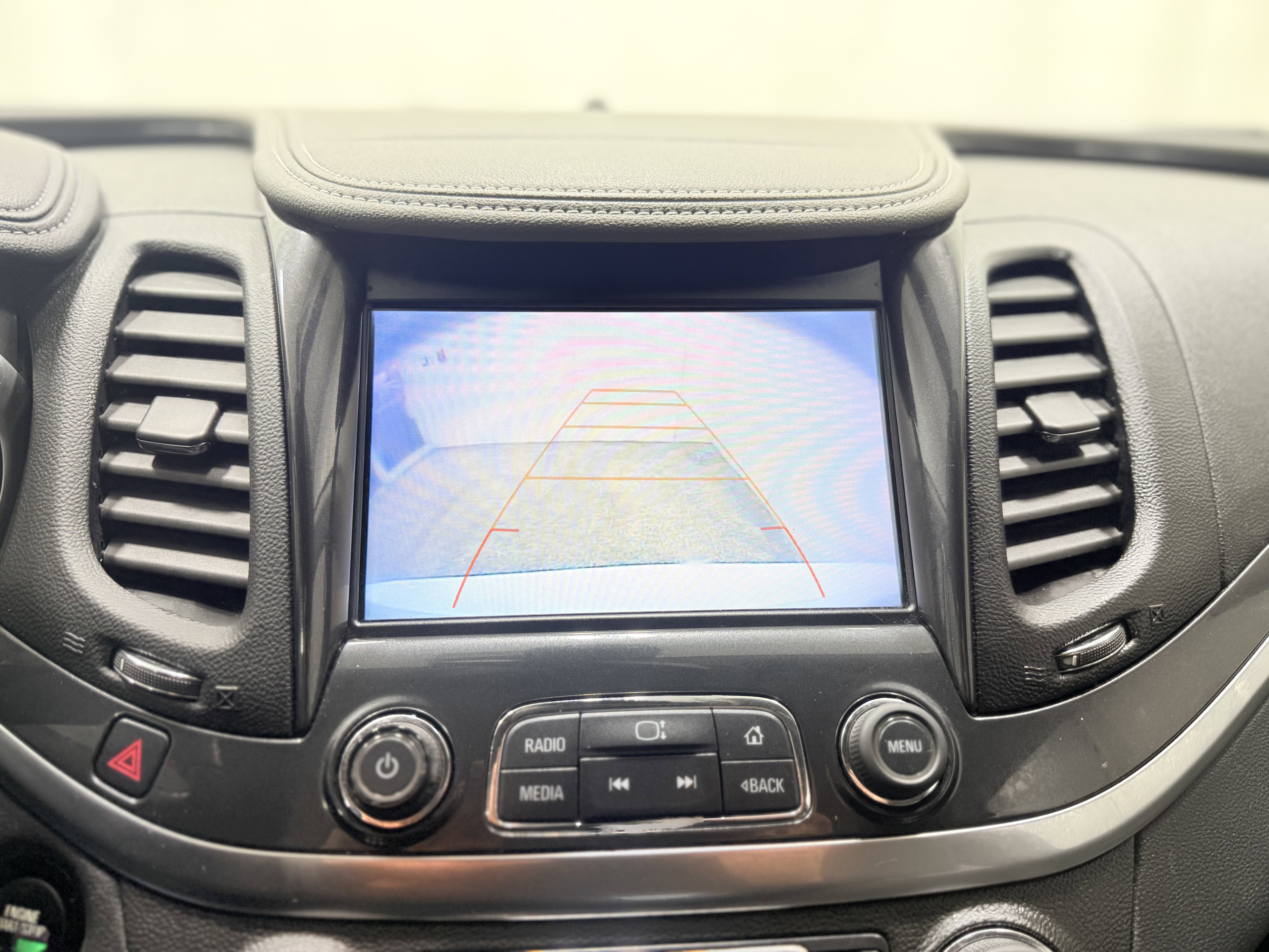 Used 2018 Chevrolet Impala LT image 18