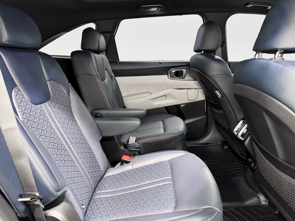 Used 2023 Kia Sorento SX Prestige image 21