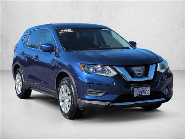 Used 2017 Nissan Rogue S image 3
