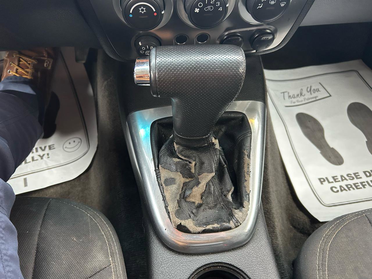 Used 2006 HUMMER H3 Sport Utility image 22