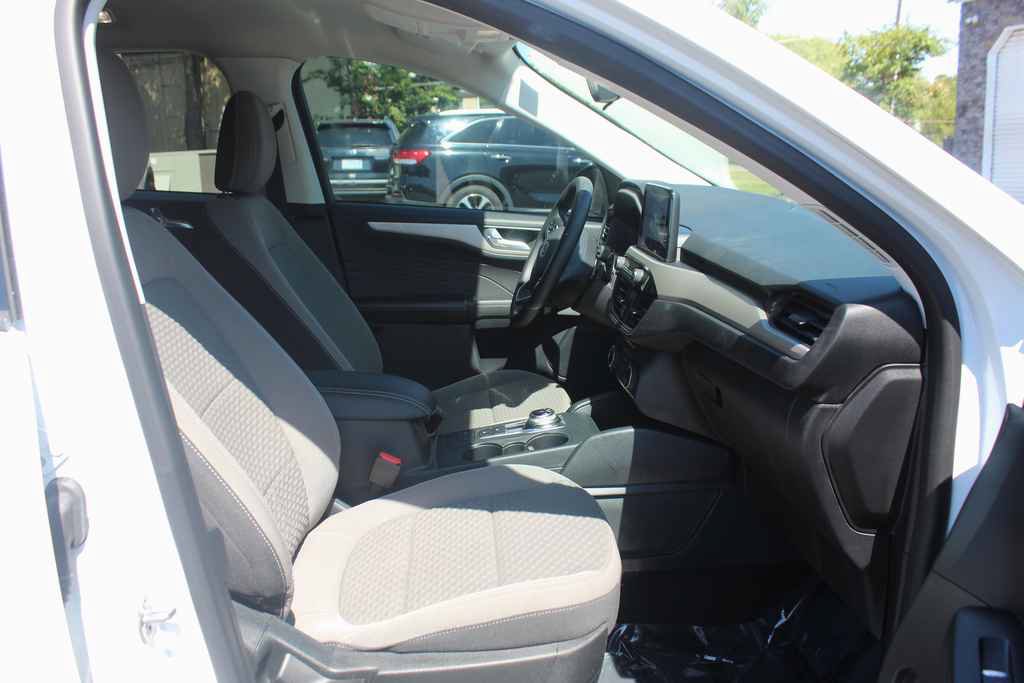 Used 2021 Ford Escape SE w/ SE Sport Appearance Package AWD/4WD image 28