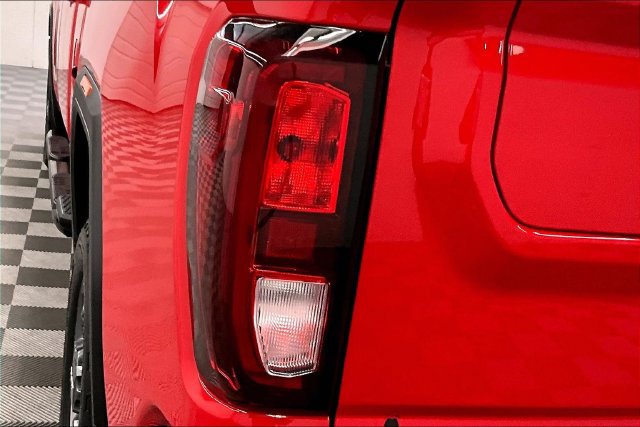 Used 2025 GMC Sierra 2500 SLE w/ SLE Value Package; AWD/4WD image 34